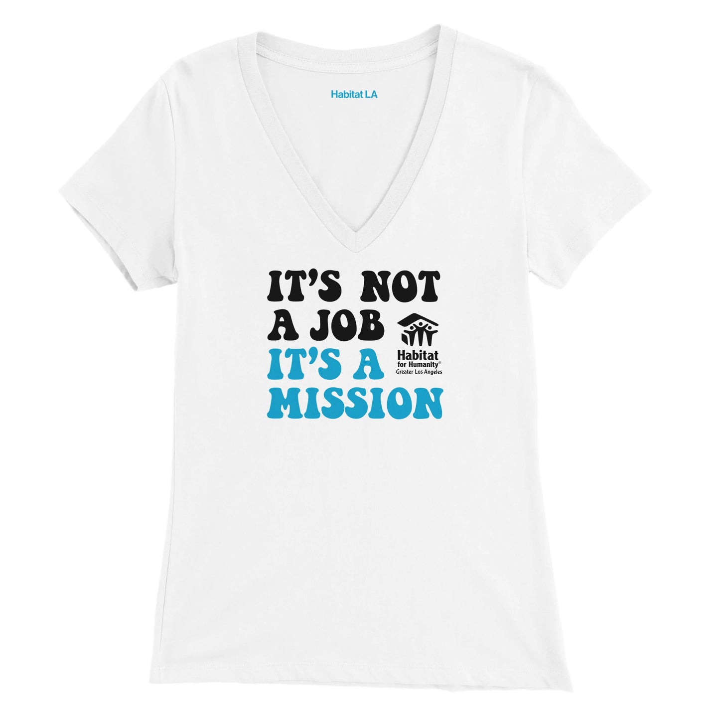 "It's a Mission" Camiseta premium con cuello en V para mujer (blanco)